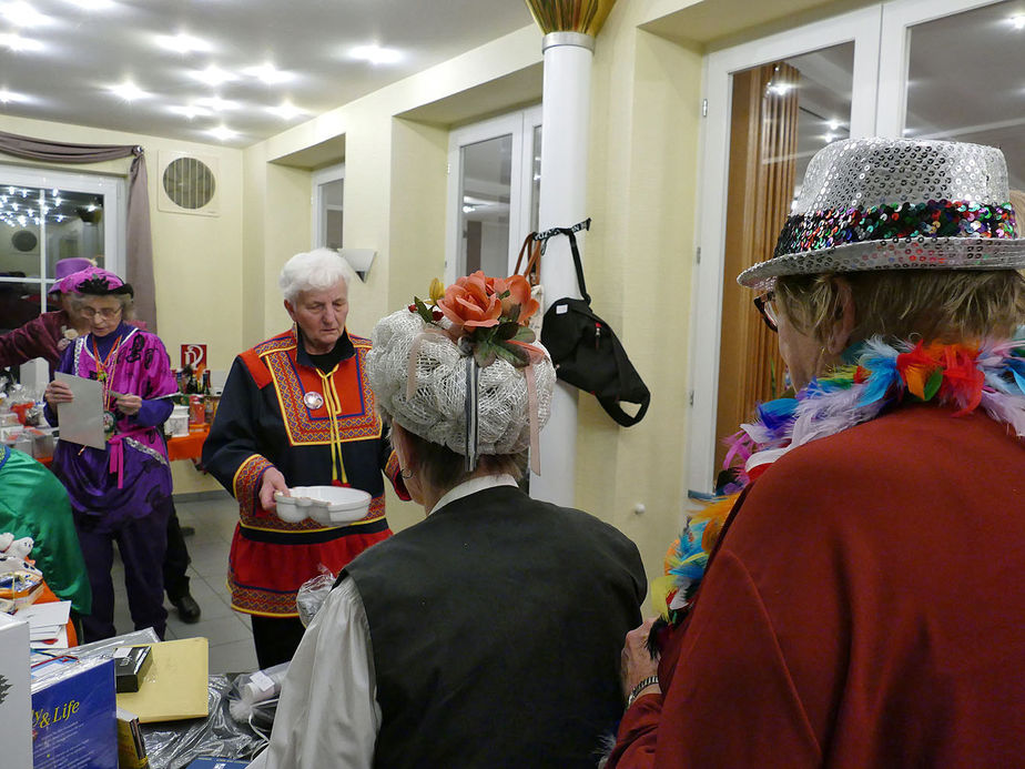 Frauenkarneval der kfd im Landhotel Weinrich (Foto: Karl-Franz Thiede)